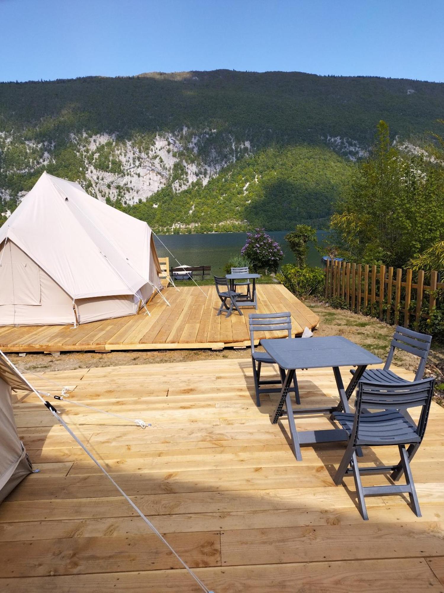 Camping Le Hameau Des Pecheurs Hotel Novalaise Exterior photo